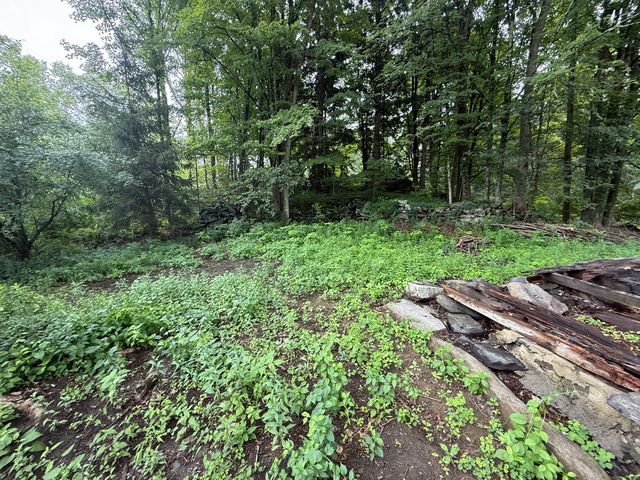 27 Old Turnpike Road, Litchfield, CT 06750