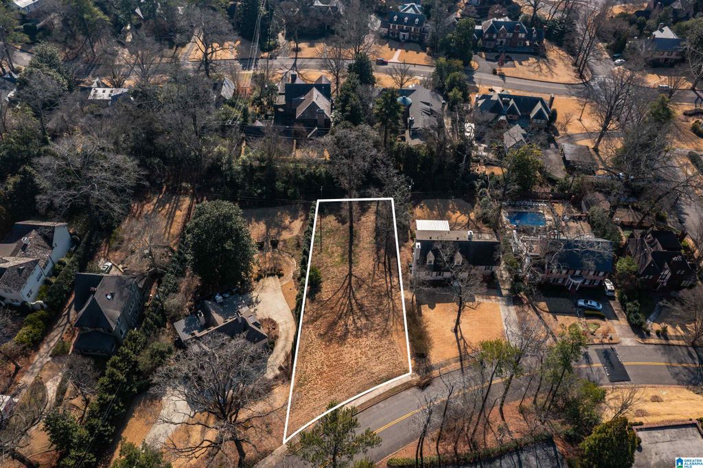 3213 CARLISLE ROAD, Birmingham, AL 35213