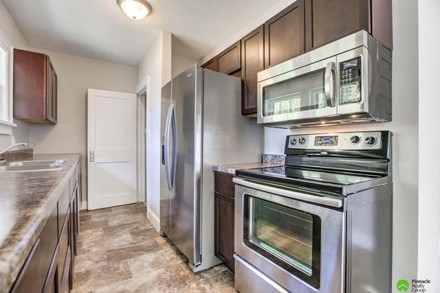 2616 N 59th Street, Lincoln, NE 68507