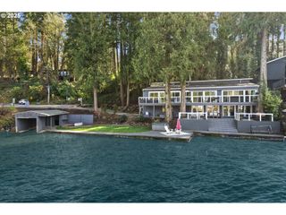 3220 SOUTHSHORE Blvd, Lake Oswego, OR 97034