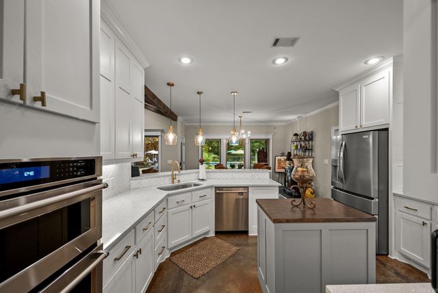 26 Gloria Drive, Greenbrier, AR 72058