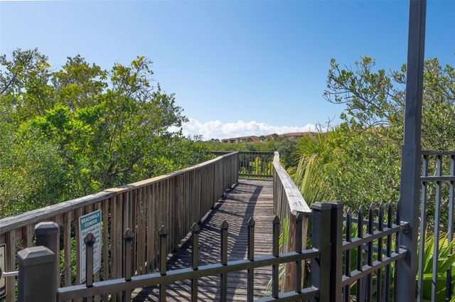 4333 N BAYSIDE VILLAGE DRIVE S 308, Tampa, FL 33615