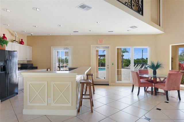 4333 N BAYSIDE VILLAGE DRIVE S 308, Tampa, FL 33615