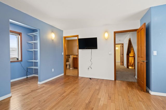 15915 W Silver Lake Rd, Medical Lake, WA 99022