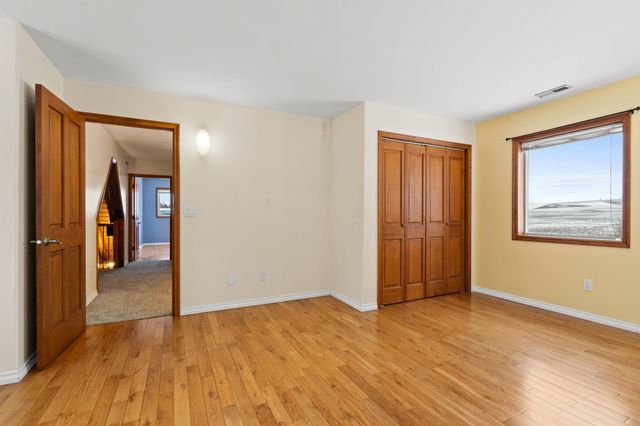 15915 W Silver Lake Rd, Medical Lake, WA 99022