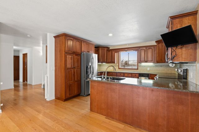 15915 W Silver Lake Rd, Medical Lake, WA 99022