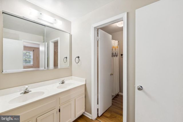 16250 TACONIC CIR, Dumfries, VA 22025