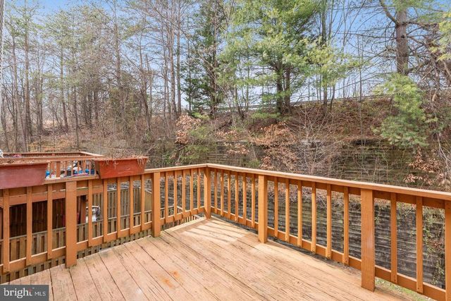 16250 TACONIC CIR, Dumfries, VA 22025