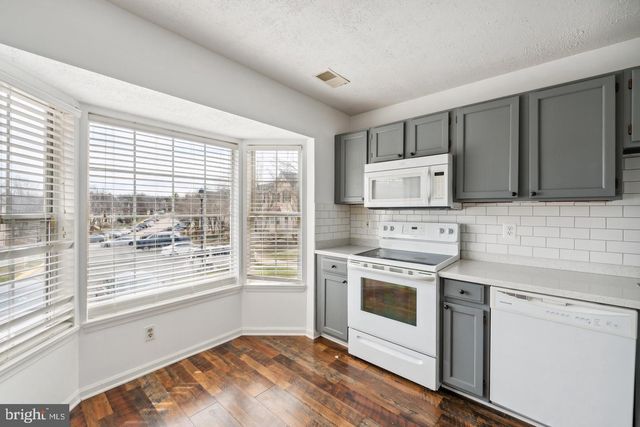 16250 TACONIC CIR, Dumfries, VA 22025