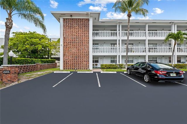 5201 NE 24th Terrace A201, Fort Lauderdale, FL 33308