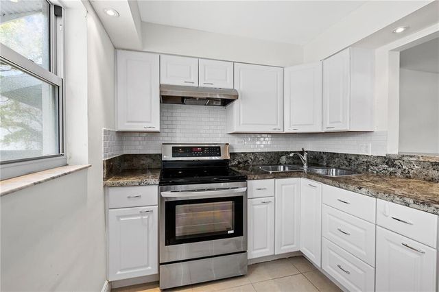 5201 NE 24th Terrace A201, Fort Lauderdale, FL 33308