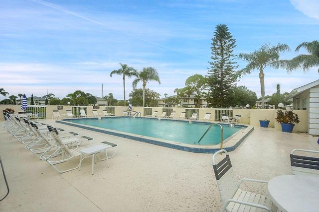 1536 SE Royal Green Cir Apt G201, Port St Lucie, FL 34952