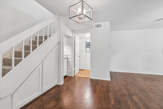 5200 Martel Avenue 24A, Dallas, TX 75206