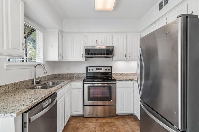 5200 Martel Avenue 24A, Dallas, TX 75206