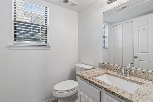 5200 Martel Avenue 24A, Dallas, TX 75206