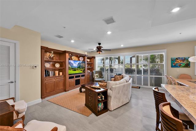 346 Elm St A-10, Hollywood, FL 33019