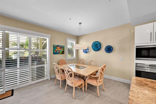 346 Elm St A-10, Hollywood, FL 33019