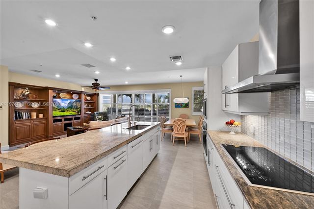 346 Elm St A-10, Hollywood, FL 33019