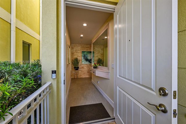 346 Elm St A-10, Hollywood, FL 33019