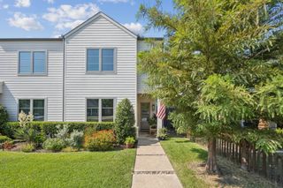 625 W 8th Street, Dallas, TX 75208