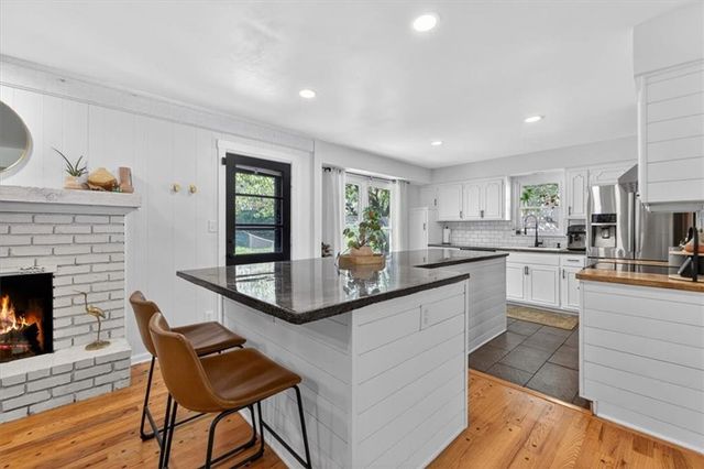 10104 W 93rd Street, Overland Park, KS 66212