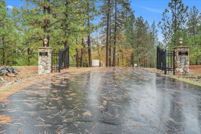 11966 Logans Run Ct, Grass Valley, CA 95945