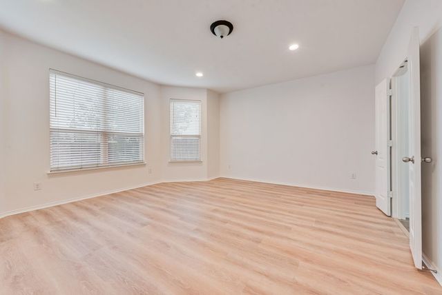 2128 Valley Forge Trail, Fort Worth, TX 76177