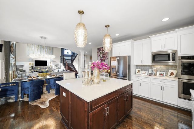 8613 High Stone Way, Frankfort, IL 60423