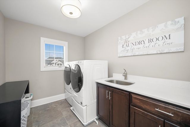 8613 High Stone Way, Frankfort, IL 60423