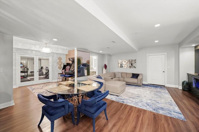 8613 High Stone Way, Frankfort, IL 60423