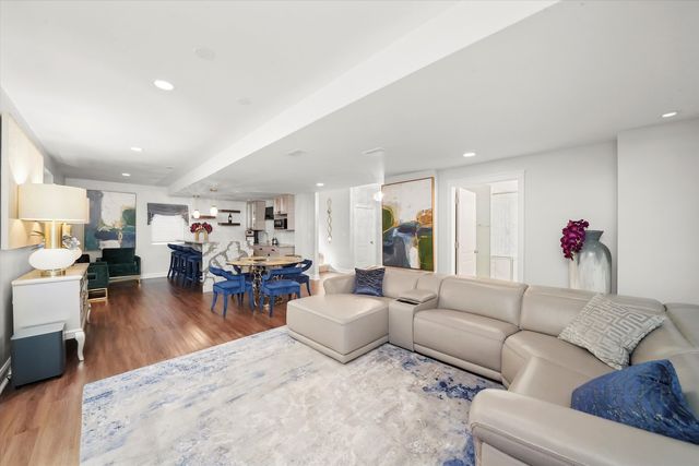 8613 High Stone Way, Frankfort, IL 60423