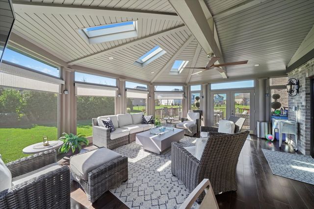 8613 High Stone Way, Frankfort, IL 60423