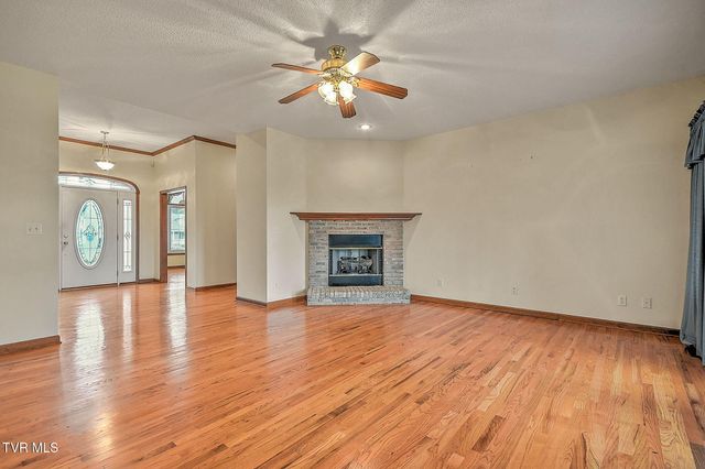 171 Rosecliff Drive, Fall Branch, TN 37656