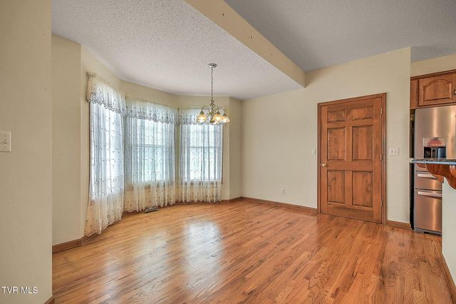 171 Rosecliff Drive, Fall Branch, TN 37656