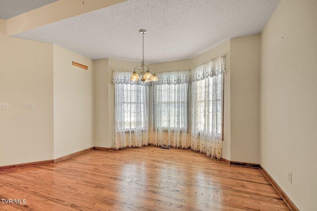 171 Rosecliff Drive, Fall Branch, TN 37656