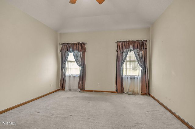 171 Rosecliff Drive, Fall Branch, TN 37656