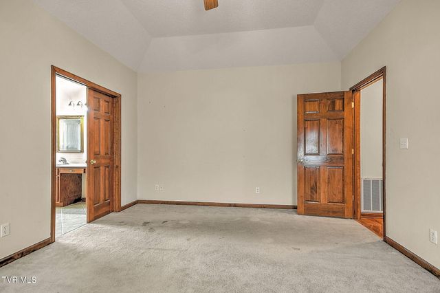171 Rosecliff Drive, Fall Branch, TN 37656