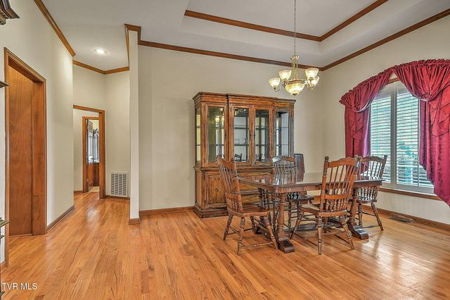 171 Rosecliff Drive, Fall Branch, TN 37656
