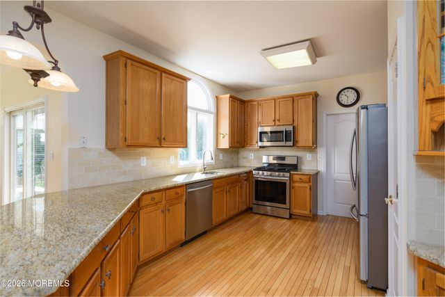 51 Outlook Lane, Freehold, NJ 07728