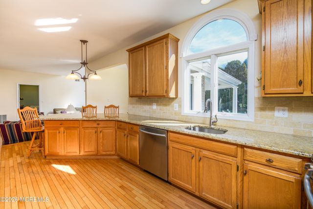 51 Outlook Lane, Freehold, NJ 07728