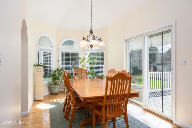 51 Outlook Lane, Freehold, NJ 07728