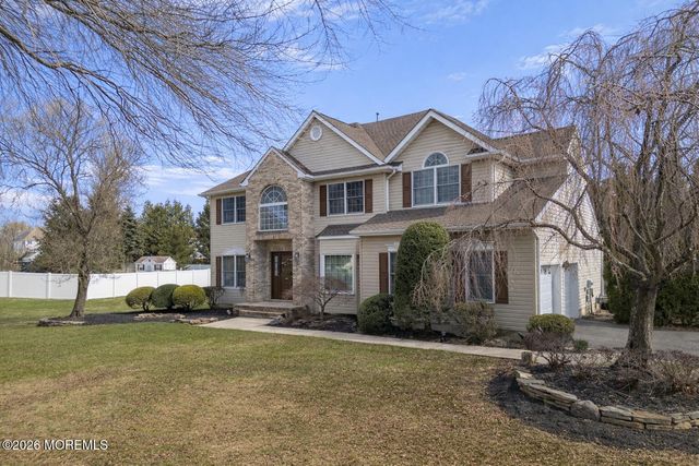51 Outlook Lane, Freehold, NJ 07728
