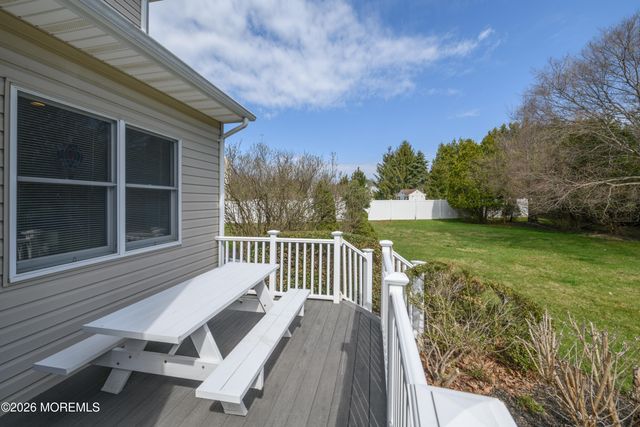 51 Outlook Lane, Freehold, NJ 07728