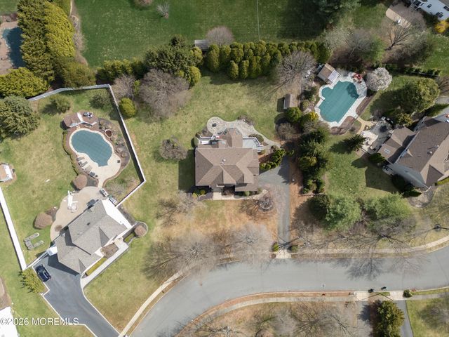 51 Outlook Lane, Freehold, NJ 07728