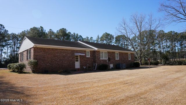 291 Whitehall Road, Whiteville, NC 28472
