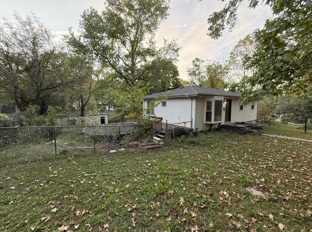 1309 S 9th Street, Ozark, MO 65721