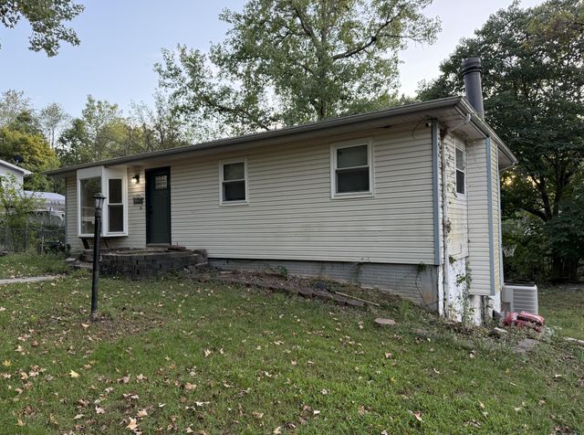 1309 S 9th Street, Ozark, MO 65721