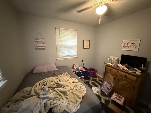 1309 S 9th Street, Ozark, MO 65721