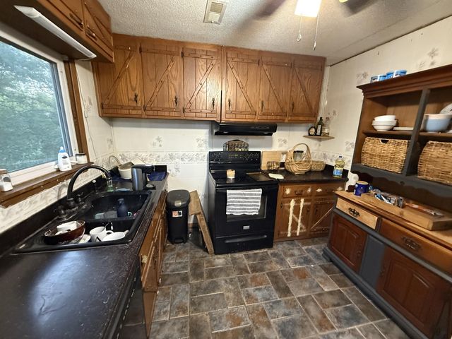 1309 S 9th Street, Ozark, MO 65721