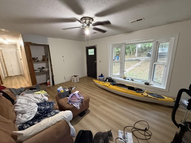 1309 S 9th Street, Ozark, MO 65721